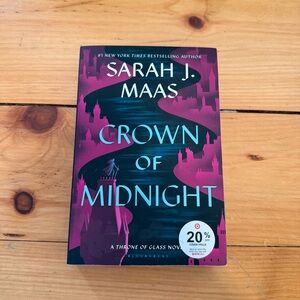 Sarah J. Maas Crown of Midnight